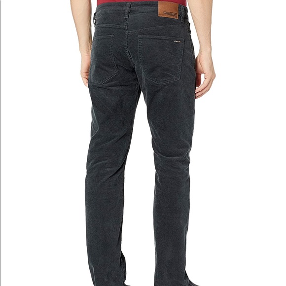 volcom solver modern straight shorts